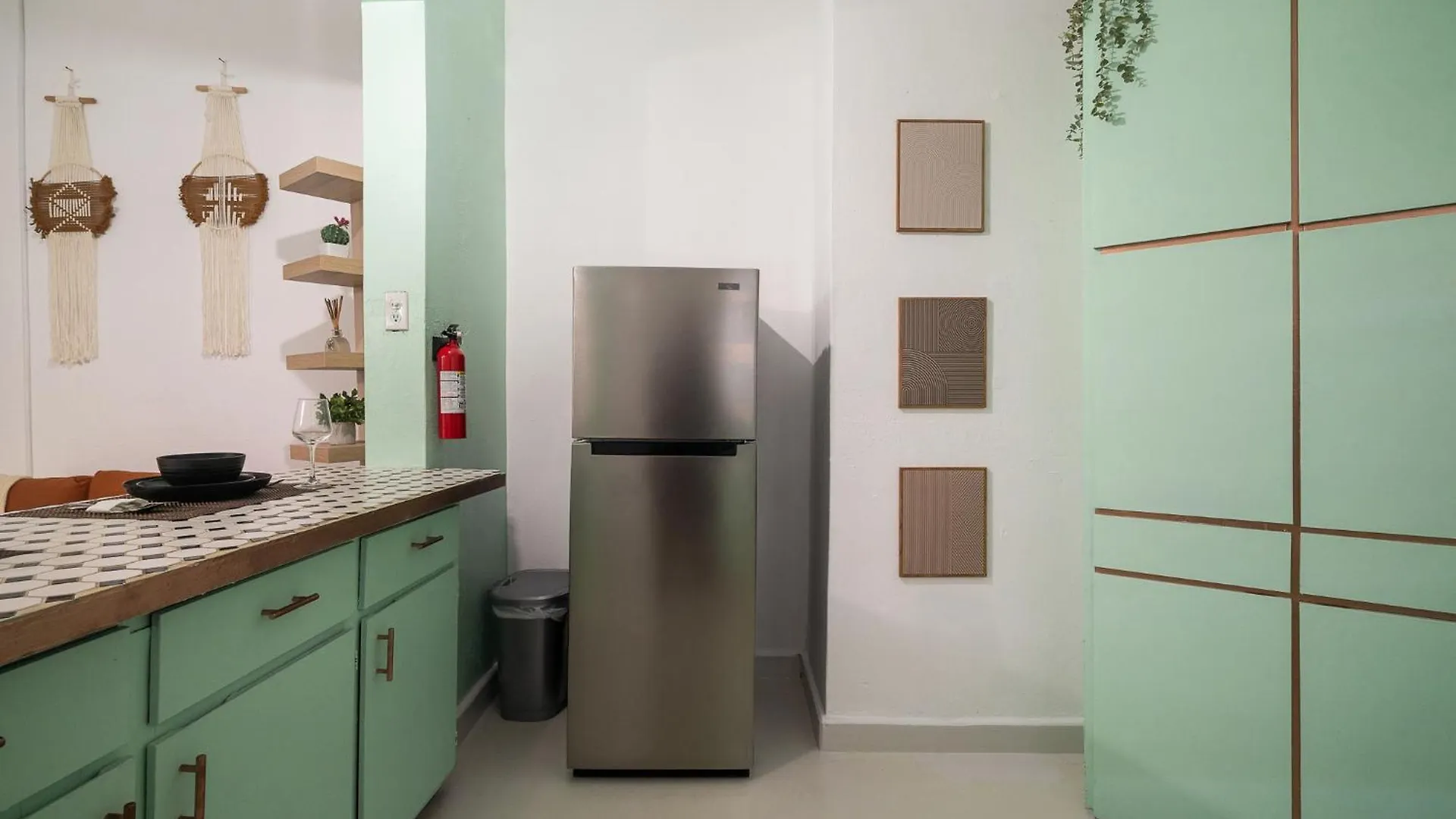 Private Yard - 2 Bedrooms - San Juan Apartment By Ph