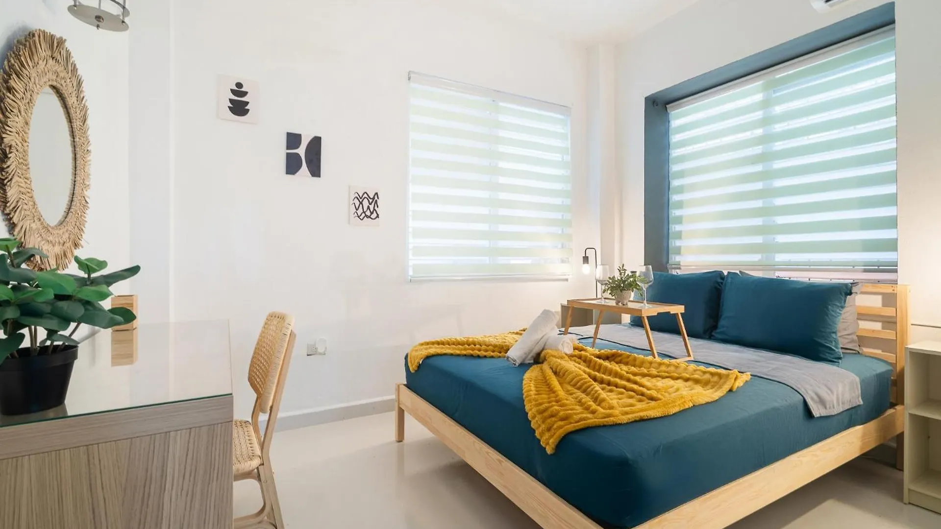 Private Yard - 2 Bedrooms - San Juan Apartment By Ph